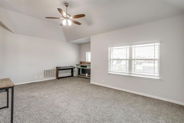 433 Joseph Lane, Crowley, TX 76036