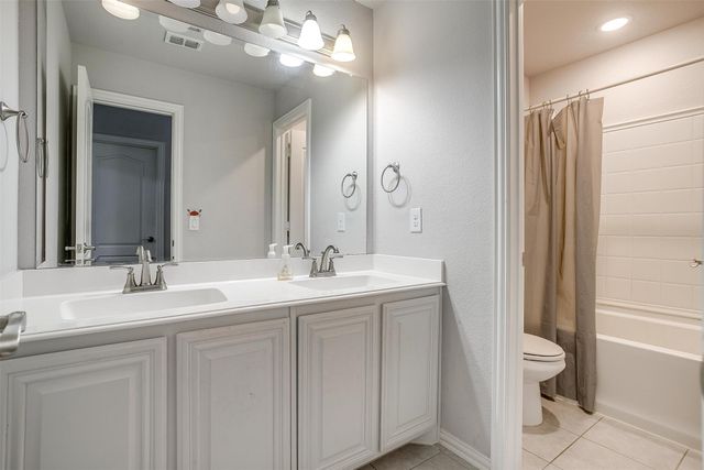 433 Joseph Lane, Crowley, TX 76036