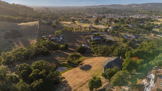 20041 Mann Oak Court, San Jose, CA 95120