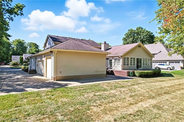 3682 Sperone Drive, Canfield, OH 44406