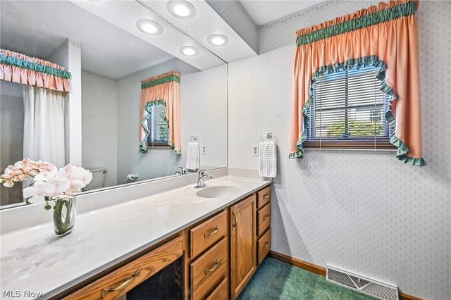 3682 Sperone Drive, Canfield, OH 44406