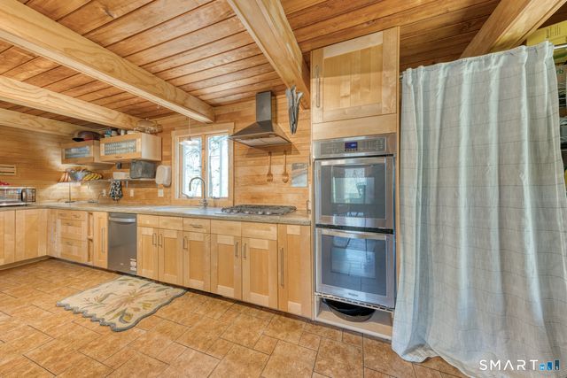 46 Hillyndale Road, Mansfield, CT 06268