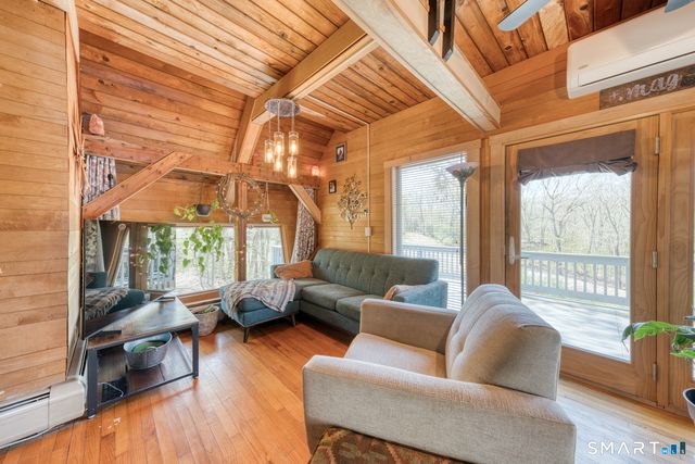 46 Hillyndale Road, Mansfield, CT 06268
