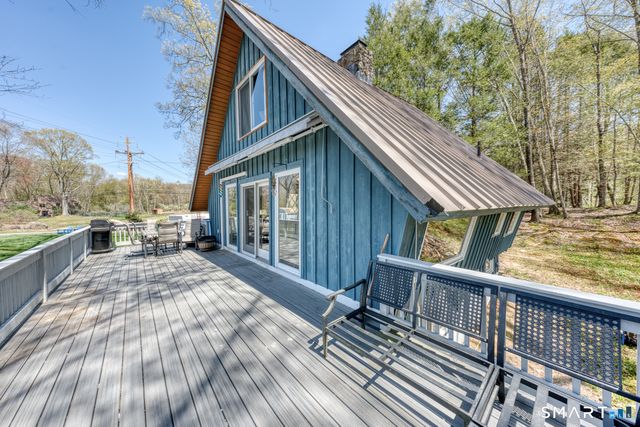 46 Hillyndale Road, Mansfield, CT 06268