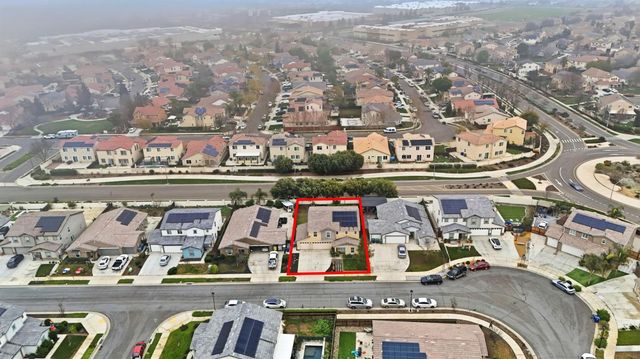 1666 Oak St, Los Banos, CA 93635