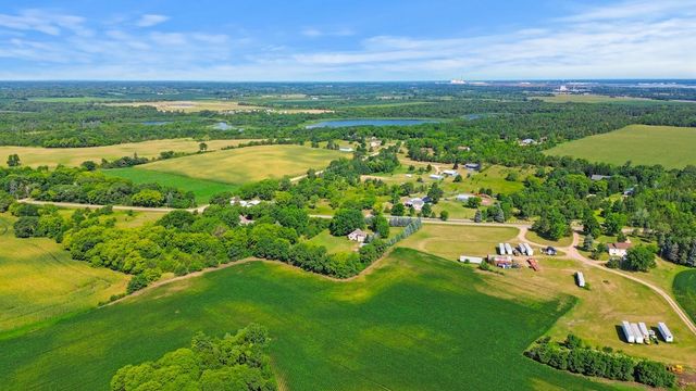 2761 90th Street NE, Monticello, MN 55362
