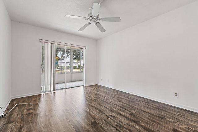 5570 Tamberlane Circle 131, Palm Beach Gardens, FL 33418