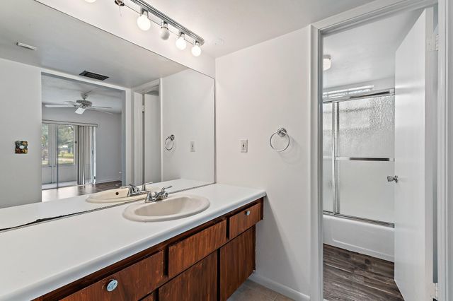 5570 Tamberlane Circle 131, Palm Beach Gardens, FL 33418