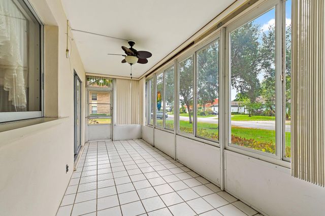 5570 Tamberlane Circle 131, Palm Beach Gardens, FL 33418