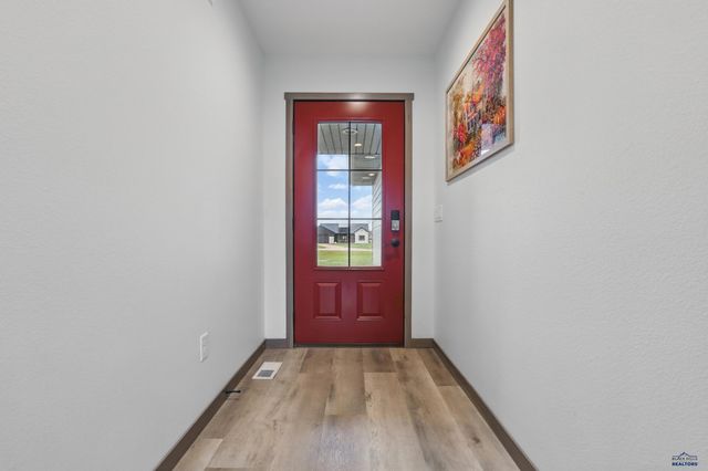 21621 NORTHWOOD DR, Piedmont, SD 57769