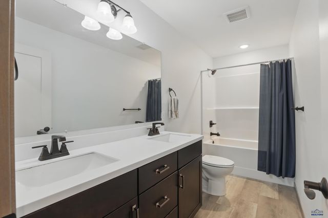 21621 NORTHWOOD DR, Piedmont, SD 57769