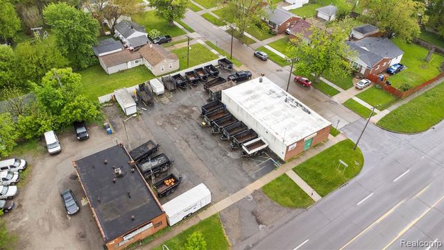 710 Middlebelt Road, Inkster, MI 48141