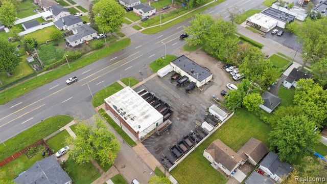 710 Middlebelt Road, Inkster, MI 48141