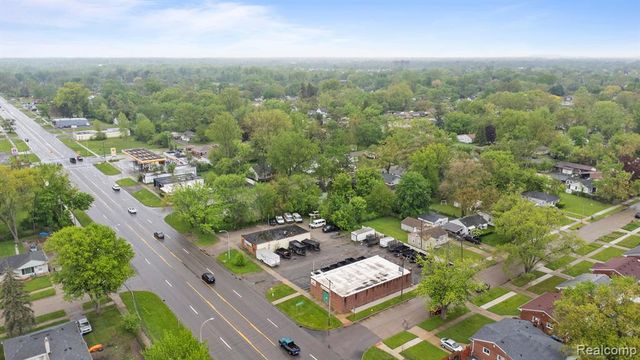 710 Middlebelt Road, Inkster, MI 48141