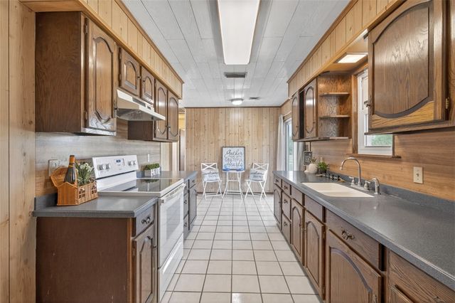 5364 County Road 1657, Odem, TX 78370