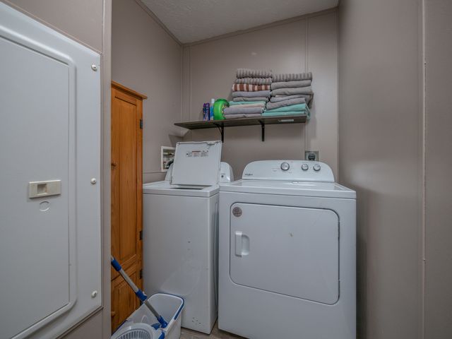 2029 Kentucky 1693, Wellington, KY 40387