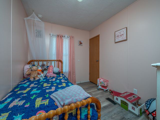 2029 Kentucky 1693, Wellington, KY 40387