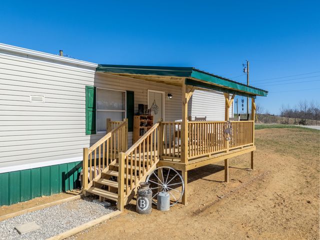 2029 Kentucky 1693, Wellington, KY 40387