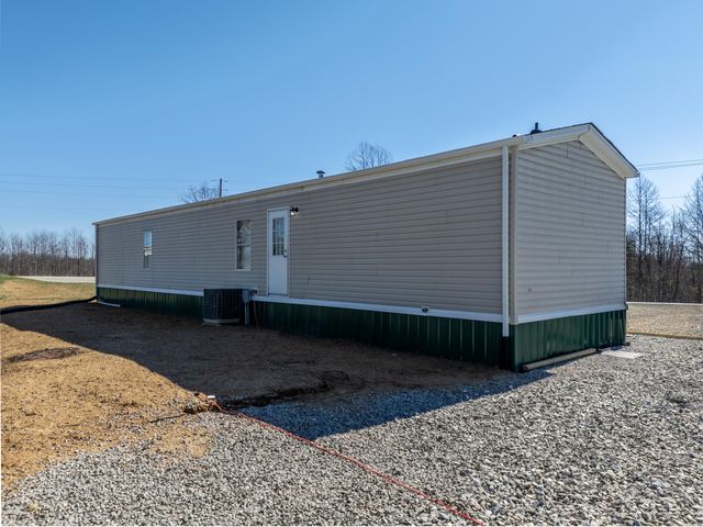 2029 Kentucky 1693, Wellington, KY 40387