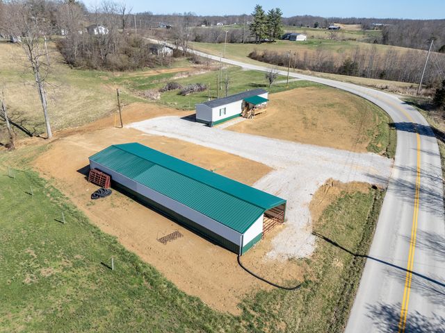 2029 Kentucky 1693, Wellington, KY 40387