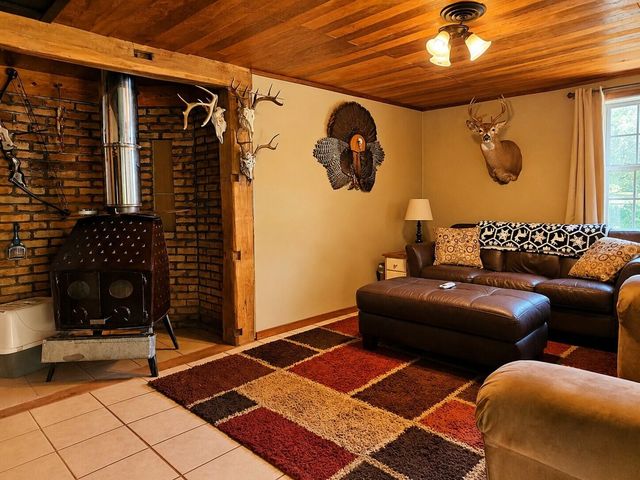3119 W Maple Grove Road, Farwell, MI 48622