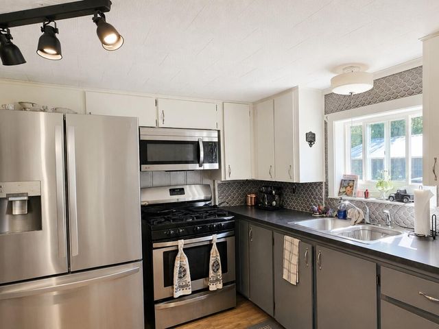 3119 W Maple Grove Road, Farwell, MI 48622
