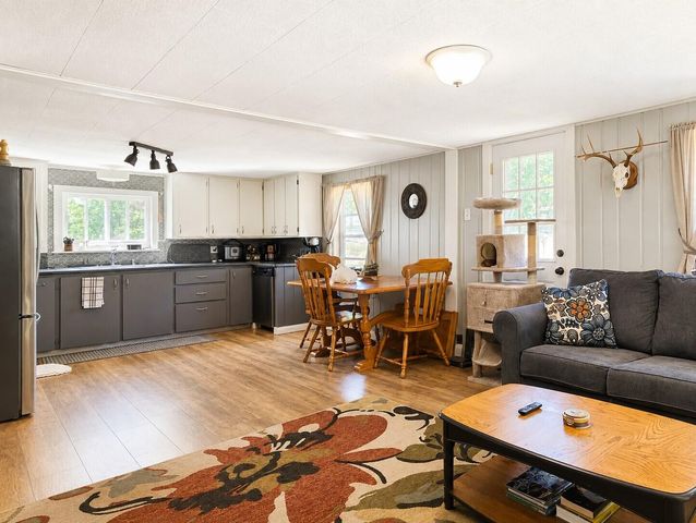 3119 W Maple Grove Road, Farwell, MI 48622