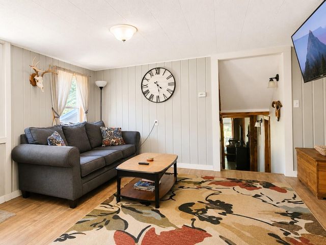3119 W Maple Grove Road, Farwell, MI 48622