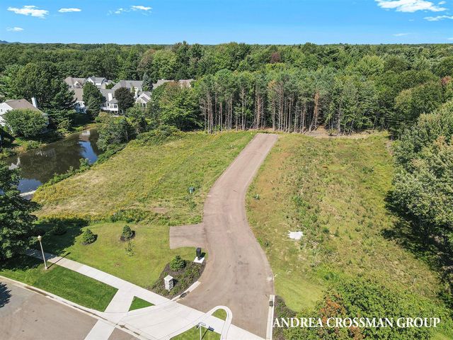 18154 Newgate Lane, Spring Lake, MI 49456