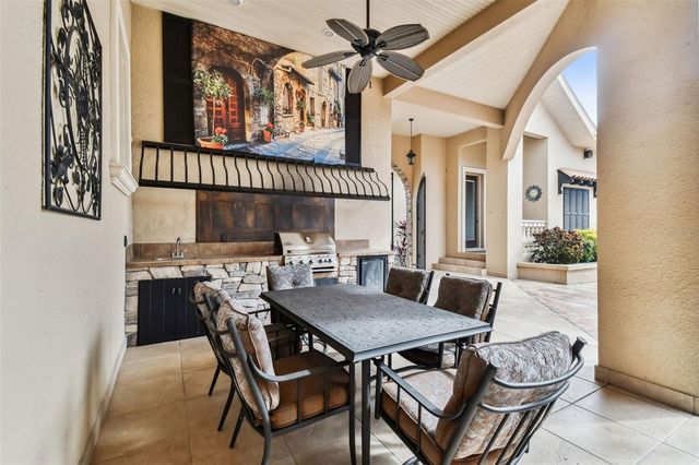 12709 MANNHURST OAK LANE, Lithia, FL 33547