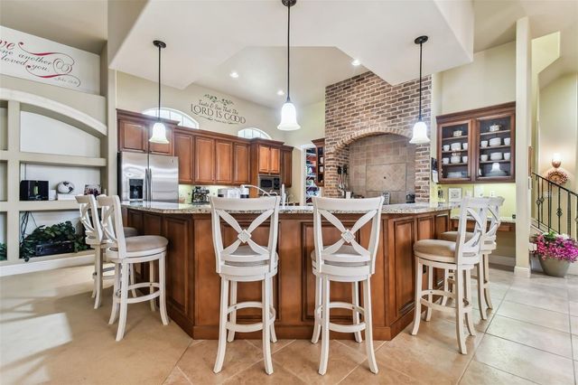 12709 MANNHURST OAK LANE, Lithia, FL 33547