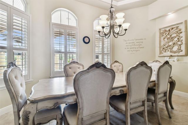 12709 MANNHURST OAK LANE, Lithia, FL 33547