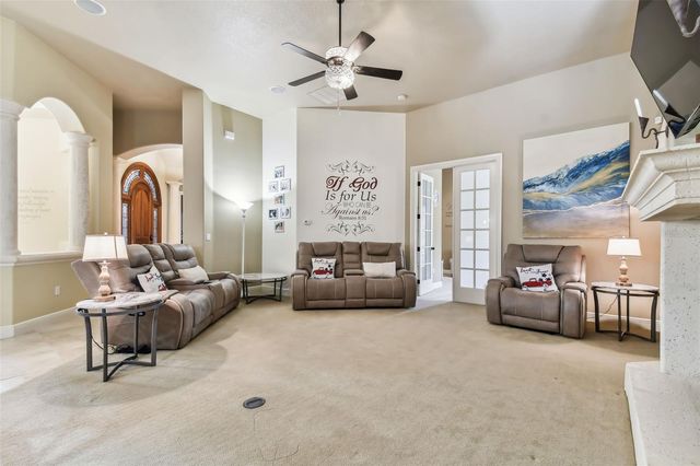 12709 MANNHURST OAK LANE, Lithia, FL 33547