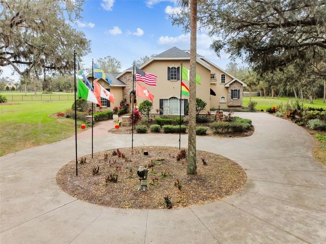 12709 MANNHURST OAK LANE, Lithia, FL 33547