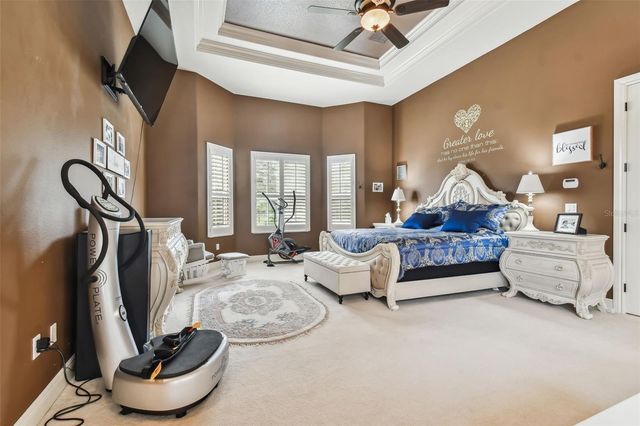 12709 MANNHURST OAK LANE, Lithia, FL 33547