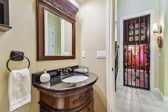 12709 MANNHURST OAK LANE, Lithia, FL 33547