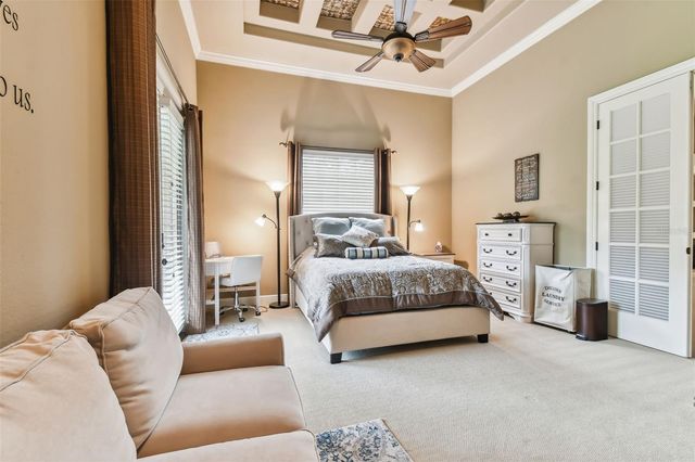 12709 MANNHURST OAK LANE, Lithia, FL 33547