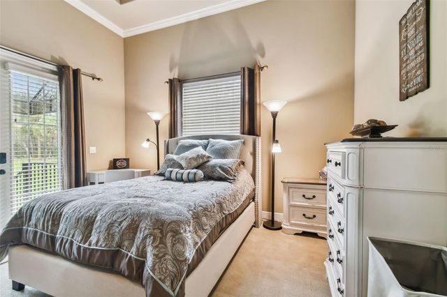12709 MANNHURST OAK LANE, Lithia, FL 33547