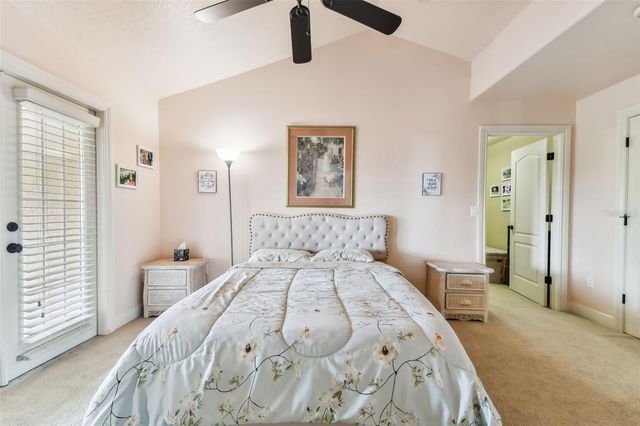 12709 MANNHURST OAK LANE, Lithia, FL 33547
