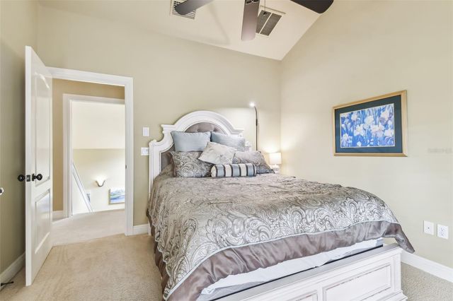 12709 MANNHURST OAK LANE, Lithia, FL 33547