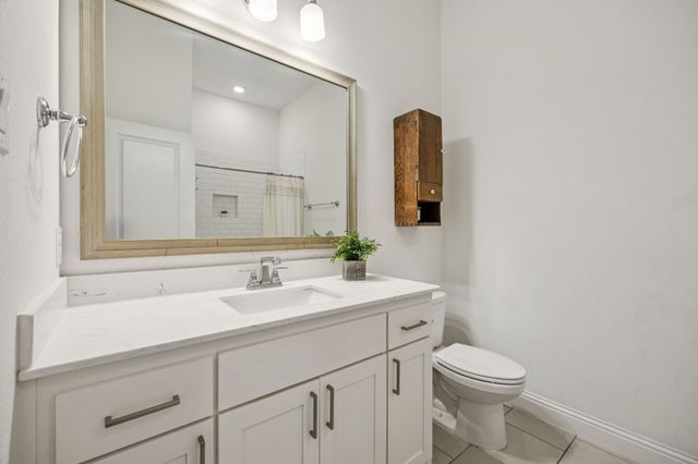 1318 Oliver Creek Lane, Justin, TX 76247