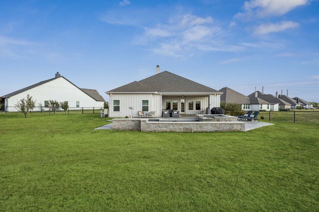 1318 Oliver Creek Lane, Justin, TX 76247