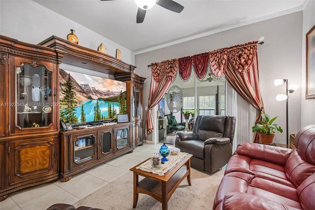 2625 Eagle Cliff Dr, Kissimmee, FL 34746