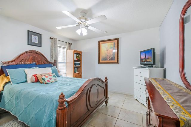 2625 Eagle Cliff Dr, Kissimmee, FL 34746