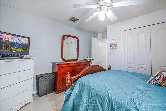 2625 Eagle Cliff Dr, Kissimmee, FL 34746