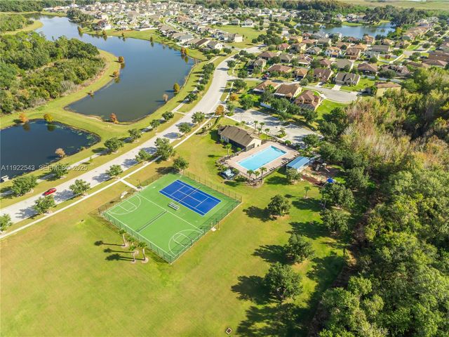 2625 Eagle Cliff Dr, Kissimmee, FL 34746