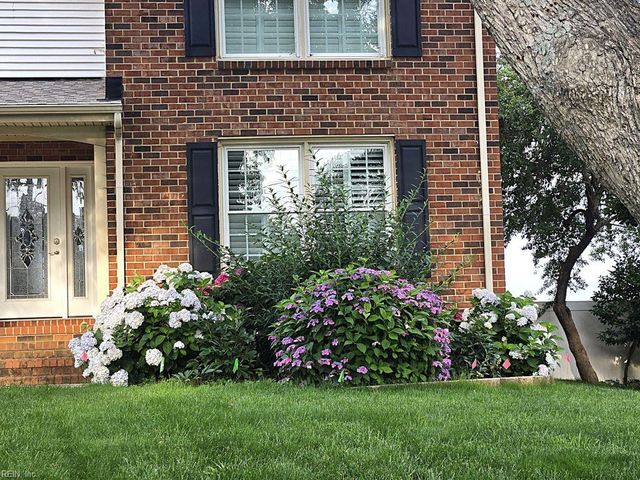 2 Canal DR, Poquoson, VA 23662