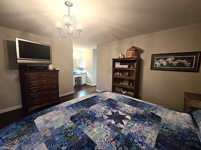 2 Canal DR, Poquoson, VA 23662