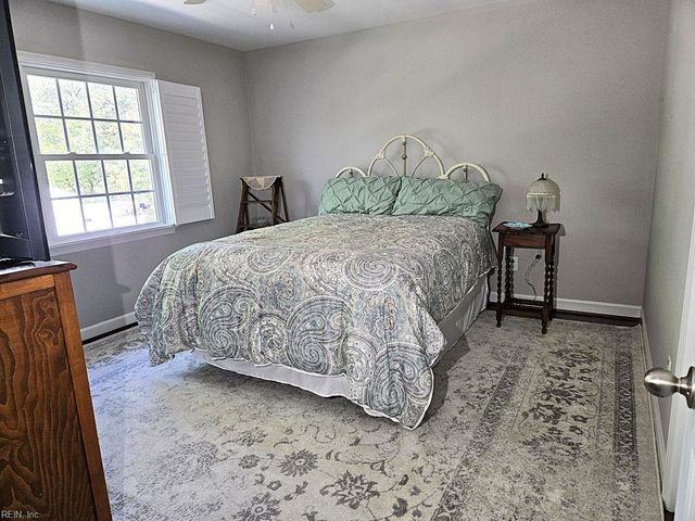 2 Canal DR, Poquoson, VA 23662