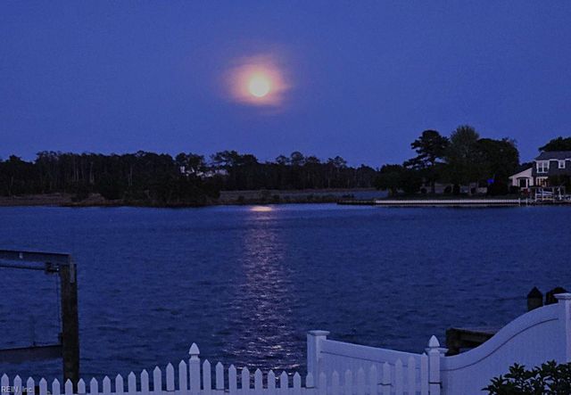 2 Canal DR, Poquoson, VA 23662